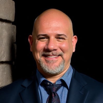Founder and CEO of Headline Consultants, a #contentmarketing firm in Lancaster, PA. Specializing in blogging, website content and thought leadership.