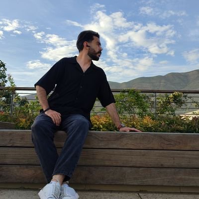 mehrannejatii's profile picture. ملبّس به ردای مقدس وکالت