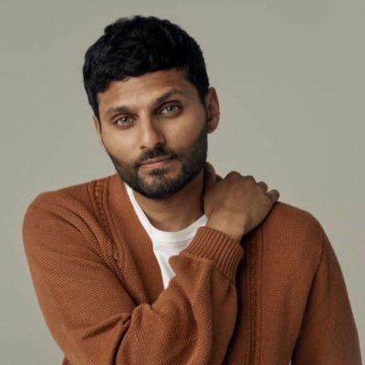 jay_shetty_'s profile picture. Jay Shetty | Autor más vendido a nivel mundial | Presentador de podcast galardonado de ON Purpose | Emprendedor con propósito