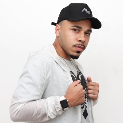 ainda que eu ande pelo vale da sombra da morte, não temerei mal algum, pós tu estarás comigo!! 🧏🏾♂️🙏🏾