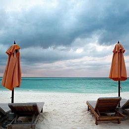 HeatherL74400's profile picture. .时光不会被辜负，勿忘初心，从今天起，努力去做一个可爱的人，不羡慕谁，也不埋怨谁，在自己的道路上，欣赏自己的风景，遇见自己的幸福。兴奋和激动如同决了堤的洪水，浩浩荡荡，哗哗啦啦地从他的心理倾泻了出来，他再也无法隐藏他的那份斯文了。阳光灿烂，又是一个艳阳天，树上的鸟儿的鸣叫显得格外的动听，温柔的春风像母亲温暖的手爱抚的摸