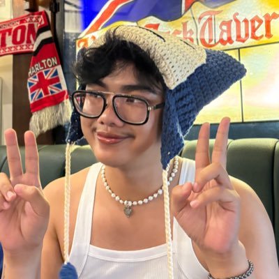 virginbabyboi's profile picture. just another little bitch fond of whining