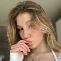 Emy 🐰 (@emzbunnyx) 's Twitter Profile
