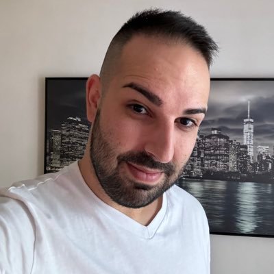 jjlabradorglez's profile picture. Responsable IT. Entusiasta de la sencillez. Muchas veces, menos es más.