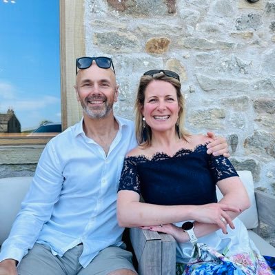 leading @GM_Cancer with a positive mindset & proud to work in the NHS💙adviser at Move Charity❤️ Hubby is living with cancer so we busy living 🙌