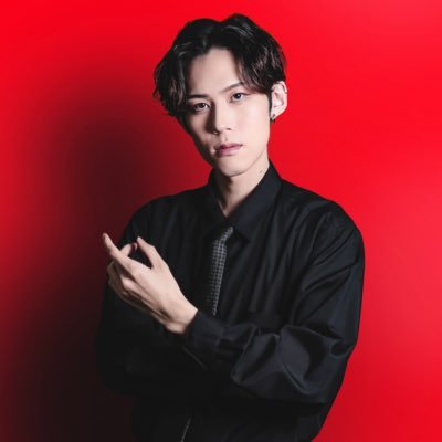 劇団ジグザグバイト@ZIG_ZAG_BITE | 俳優 | 大学生 | 21歳 | 180cm | MC | ナレーション | デザイン|演劇講師 | 香水 |カラオケ| 次回出演▶MZEROagency「傷は浅いぞ」 出演依頼▶ https://t.co/phIaMv8p9l