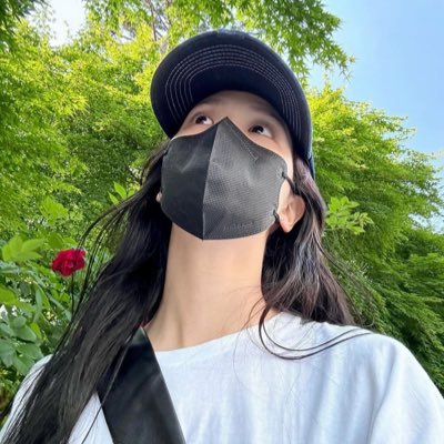 vnynaz's profile picture. Instagramが中心 BLΛↃKPIИKのジスとaespaのカリナ推し。声が好きすぎる。