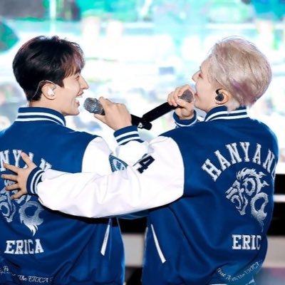大人Carat、母娘Caratです。年代関係なく楽しくお話できる方と繋がりたいです😊無言で18歳未満、無言で鍵っ子のかたはブロックさせていただいてます。ご了解くださいませ。 SEVENTEEN 嵐 藤井風