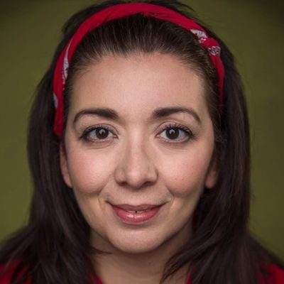 #Actress #Performer #DramaTeacher
Rep: @DestinyTLtd
Artist of the world 🌎 🌟🌻
member of @pxActors
yotakallini@gmail.com