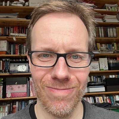 Michael Mackenzie 💿 M.R. Mackenzie ✍️ Profile