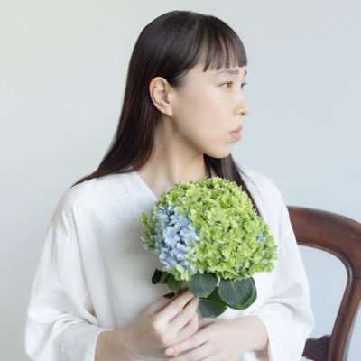 新潟出身のシンガーソングライター。インスタグラムhttps://t.co/i6qCFogDJn・3/18 Digital single 「青海原」release🌊 ⇨ https://t.co/FTVNSVlILc