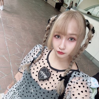 Lydemoon_xz's profile picture. -INFP-💚マレ監♀🐉💚🌙クロミちゃん😈K-POP♡J-Idol♡ アニメ♡ ゲーム♡お酒♡(◍´ ꒡ `◍)ノ