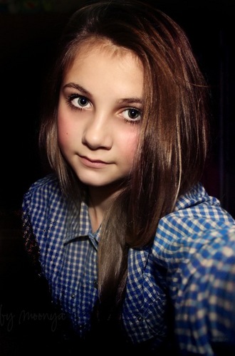 Даша Вакар Profile
