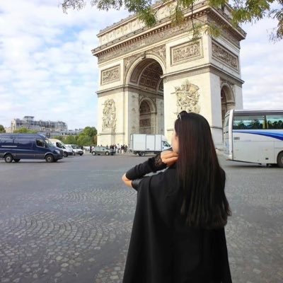 I'm Yumi Takahashi from Japan. lives in the United States. Like sports, photography, swimming, traveling, cooking, reading,