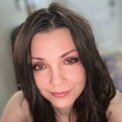 jodelunas's profile picture. 