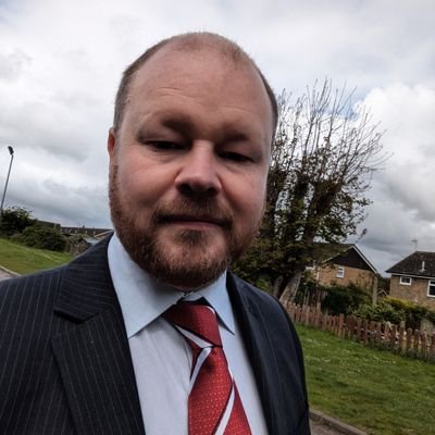 @manutd fan, also follows @argyle, non league football and loves a Garyoke 🎤👍🏻