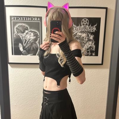 26, Unix Admin, Hardware Rat/Security, Datacenter stuff, GO Ⓥ, ADHD, Trans fem, nb, catgirl, (she/her)