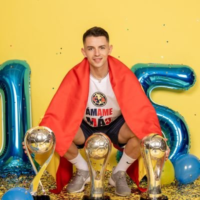 Estudia en la UJAT💻 | Americanista🦅 | Madridista ⚪ | Fans de CR7🐛 | 30% Madridista 🤍 | 70% Américanista💛 | Trato de ser objetiva así sea mi equipo favorito