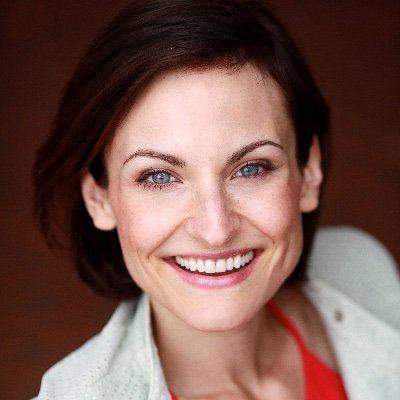singer-songwriter, coach, composer/playwrite, founder of #thisshouldbefun.co #onwiththeshowmusical #nowifoundmyvoice