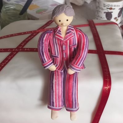 CVFry's profile picture. Fire-walker. Zip-liner. Sky-diver. Abseiler. Teacher. Baker.   Music and theatre-lover.
Expert in Schrodinger's Boogie.