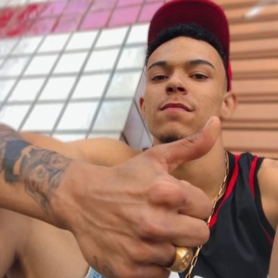 Humildade , mente erguida e pé no chão .. 🥋🥇