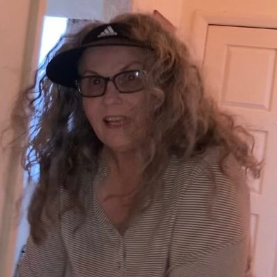Past professional. Broadsheet feminist collective alum. Co-founder of Superannuitants Lifestyle Quarterly—#GreyPower. Champion of causes past and future.
