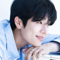 슈 (@_dmddo) 's Twitter Profile