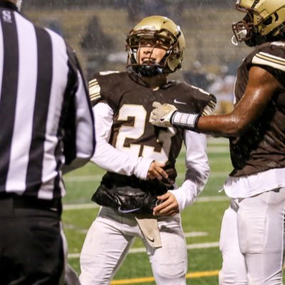 TheeMrBoz's profile picture. Apple Valley MN |2025| RB,WR |GPA 3.8| Email: obasballe@gmail.com | Hudl https://t.co/EgpN6WcaFn