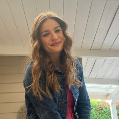 CA ☀️ teacher & video editor 🎬 loves reality tv & most likely listening to Taygracie 💃