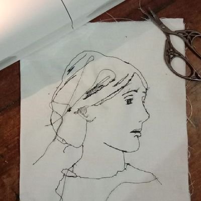 Sewing art & Crafts 🪡🧵🧶
My brain hums with scraps of poetry and madness.