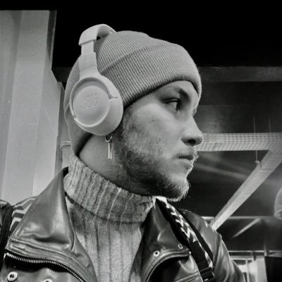 kenobialy's profile picture. Apenas um wallflower editando vídeos.
 @estudio42_