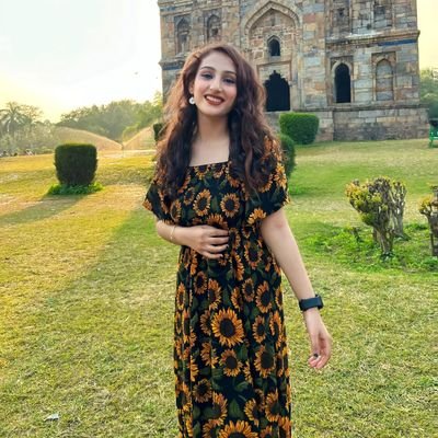 Niyati_2708's profile picture. Chasing Dreams One Step At A Time ✨

             Medico 🩺 | Logophile |  Kashmiri 🍁