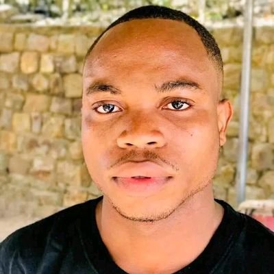 AFFILIATE MARKETER I GRAPHIC DESIGNER I TEACHER I ONLINE COACH I FASHION DESIGNER I I teach people how to make money with their Smartphone online