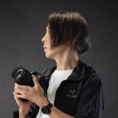 ◆関西のフォトスタジオで写真を撮っている商業フォトグラファーの趣味垢◆本業:学校・婚礼・成人・七五三・宮参り・家族・舞台etc. ◆雑談や撮影や写真のご相談→DM◆日常:PENTAX↔︎仕事:Nikon◆Insta→ https://t.co/toEWtqShtt