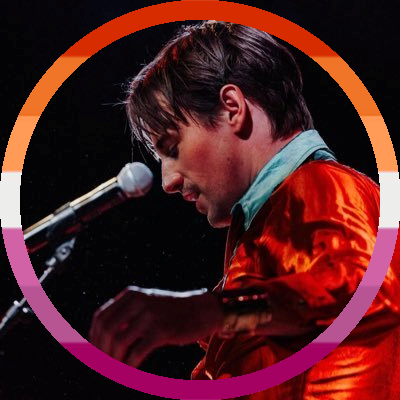 BLM | ACAB 🕸 zara | 24 | commie lesbian | frog princess | peter parker stan | barbie film scholar | founder of the lesbian alliance for reeve carney | 🕸