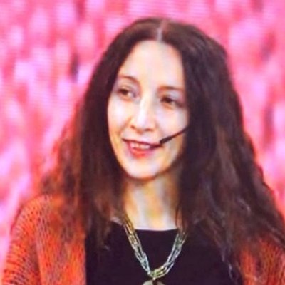 Investigadora del CONICET y profesora en USAL, UNSAM y UTDT. 副教授 - 东亚政治学。부교수 - 동아시아 정치학
Instragram: alv.mariadelpilar