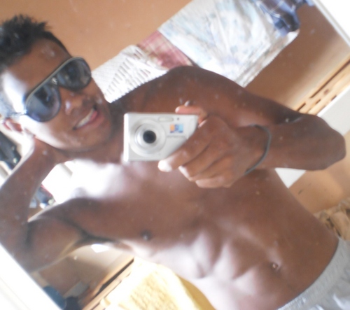 NeGodaNeGa_'s profile picture. http://t.co/vaT2n4DML7 ...  _/ﾐ\_ 
  ♡ '--