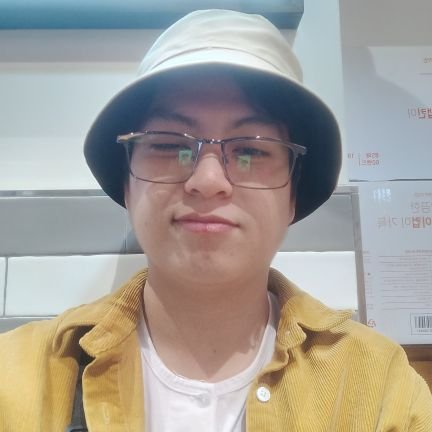 erianmagpantay's profile picture. keep your eyes on the stars, and your feet on the ground.