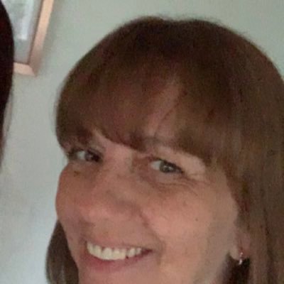 smilingsun04's profile picture. 