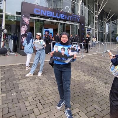 dwiyulas's profile picture. Allah akan memberikan apa yang dibutuhkan hamba-Nya bukan apa yang diinginkan hamba-Nya .