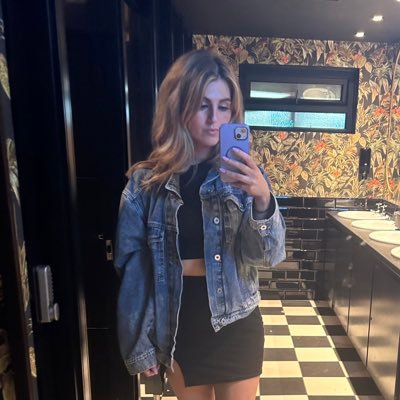 Graceaisling_'s profile picture. Live, laugh, toaster bath x