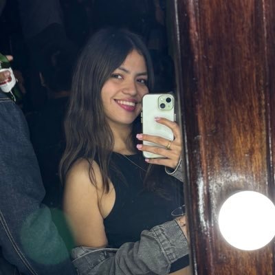 CriesinTauro's profile picture. Una Aliciwis sin filtros ☁ Licenciada en (?) | #ColdplayLima «05/04/16 y 14/09/22» 💜💚
