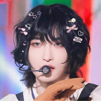 🏴☠️ 홍중 - ᴅᴏɴᴅᴇ ʜᴀʏ ꜰʟᴏʀᴇꜱ, ʜᴀʏ ᴍᴀʀɪᴘᴏꜱᴀꜱ. 🌸 & 🦋= 𝗔𝗧𝗜𝗡𝗬 & 𝗔𝗧𝗘𝗘𝗭
