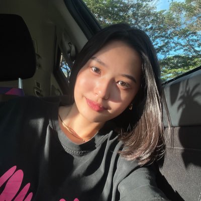 hahahawtfelle's profile picture. 