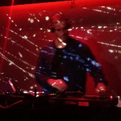 : Contemporary electronic experimental grooves and rhythm with shuffled broken beats :