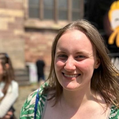 Likes the brain. PhD candidate @IMaC_Lab. She/her.
