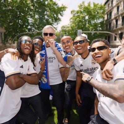 Rrrr00243's profile picture. 💙🤍