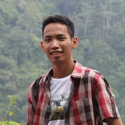 Dino02_67's profile picture. life is simple,
Fotografer