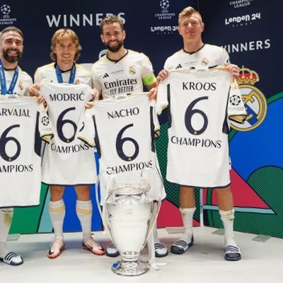 MuphandieZ's profile picture. It is not for the EFF but for all of us SA