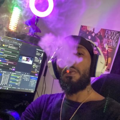 podcaster/gamer For business inquiries: bluntsandmusic@outlook.com